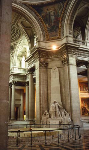 A giant pendulum inside the Pantheon